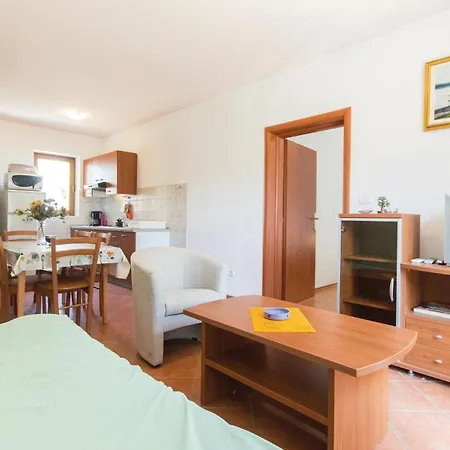 Stunning Home In Pula With Outdoor Swimming Pool *